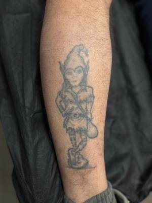 Eliminación de tatuajes blankout duende antes
